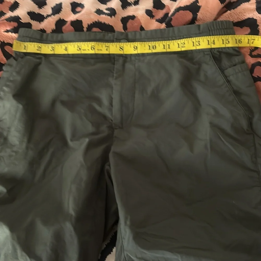 The North Face‎ Men's Olive/Green Nylon Shorts